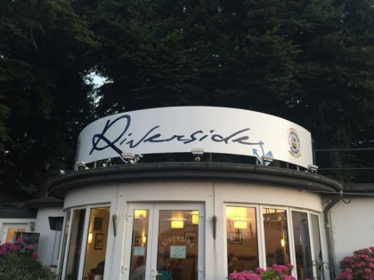 照片:  Riverside 